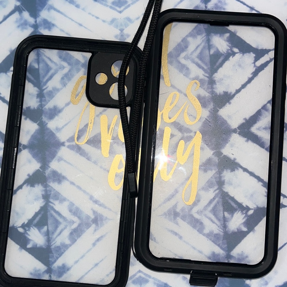 iPhone 11 Waterproof Case